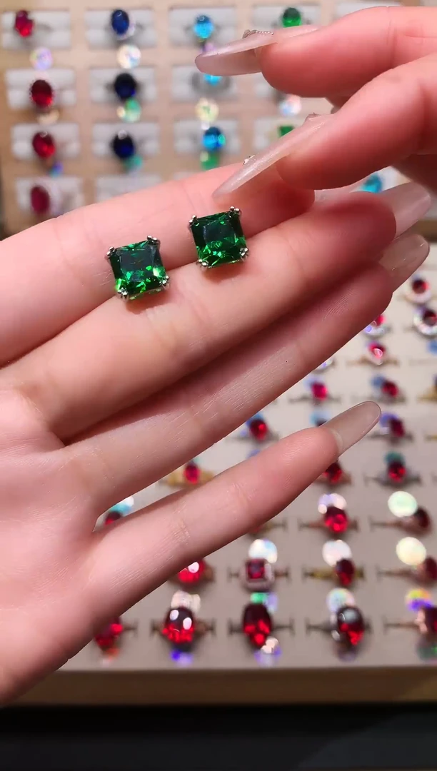 银S925镶嵌透辉石耳饰方8*8 银托