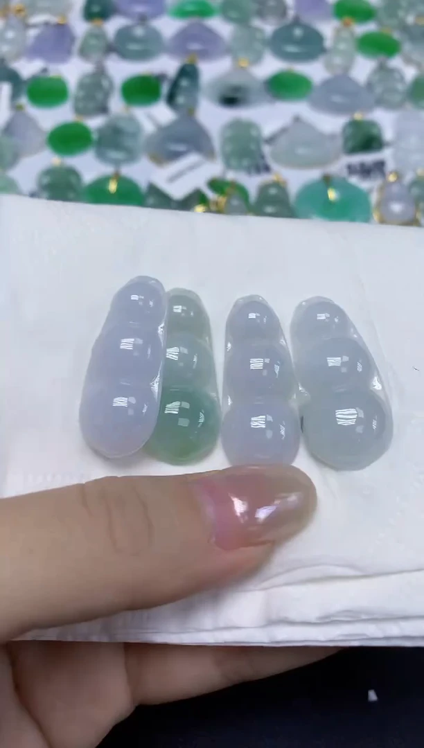 翡翠未镶嵌颈饰天然缅甸翡翠A货多样性发其一