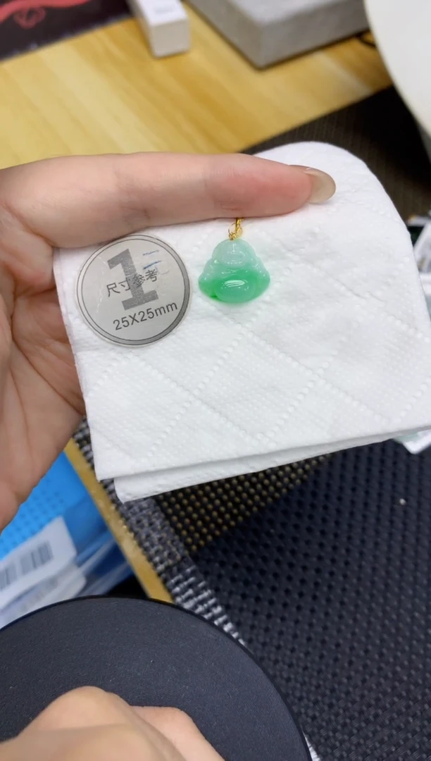 颈饰18K金镶嵌翡翠1111111