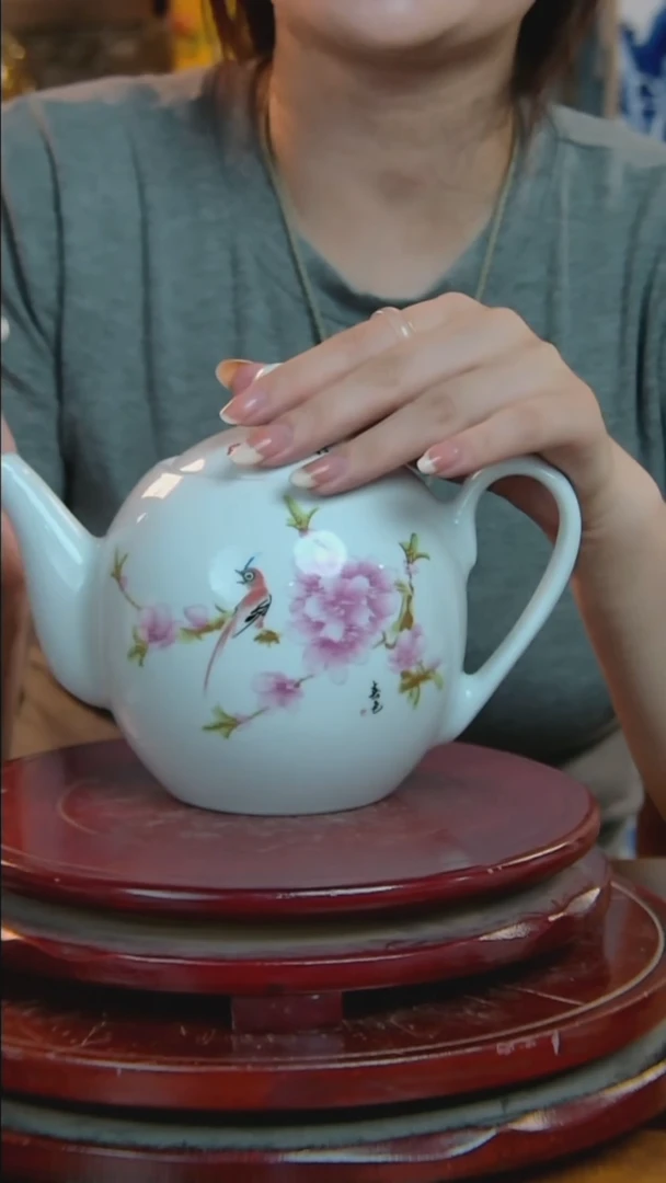 摆件景德镇陶瓷水点桃花大茶壶