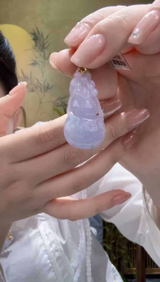 翡翠未镶嵌颈饰吊坠