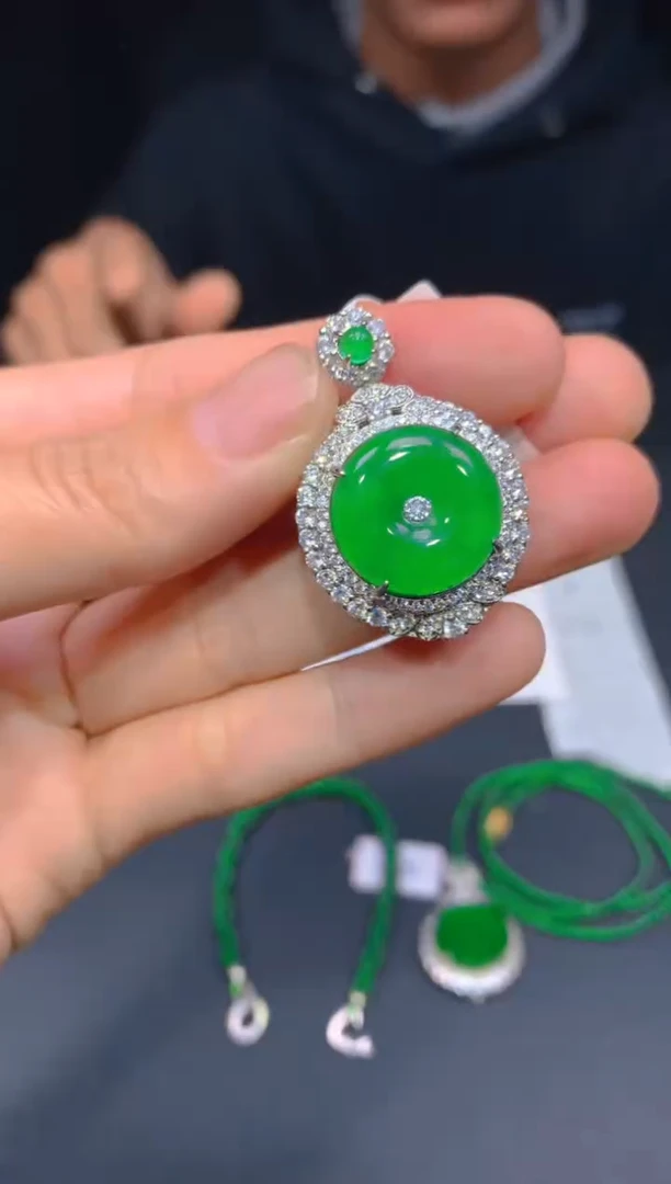 【闪购商品】定制翡翠未镶嵌147多样性发货（发其一）