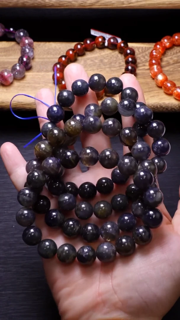 【闪购商品】堇青石Q013血滴子堇青石单圈11mm未镶嵌多样性发其一