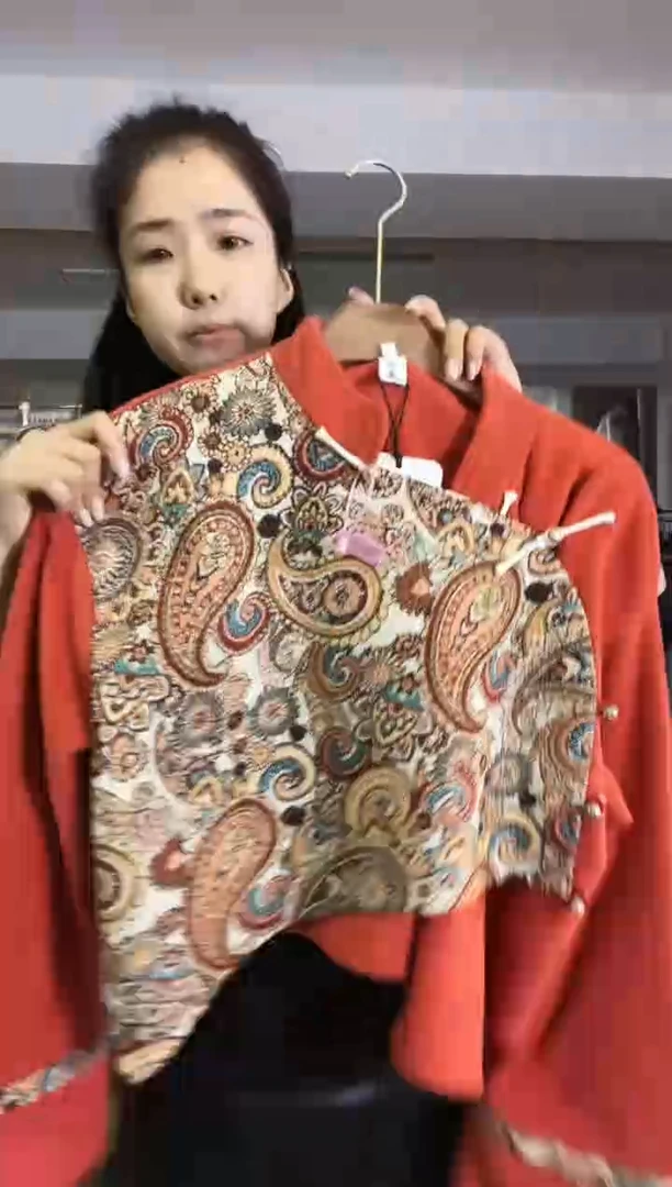 卫衣      M   110斤