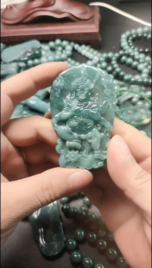 吊坠(赠链)未镶嵌翡翠大黑天