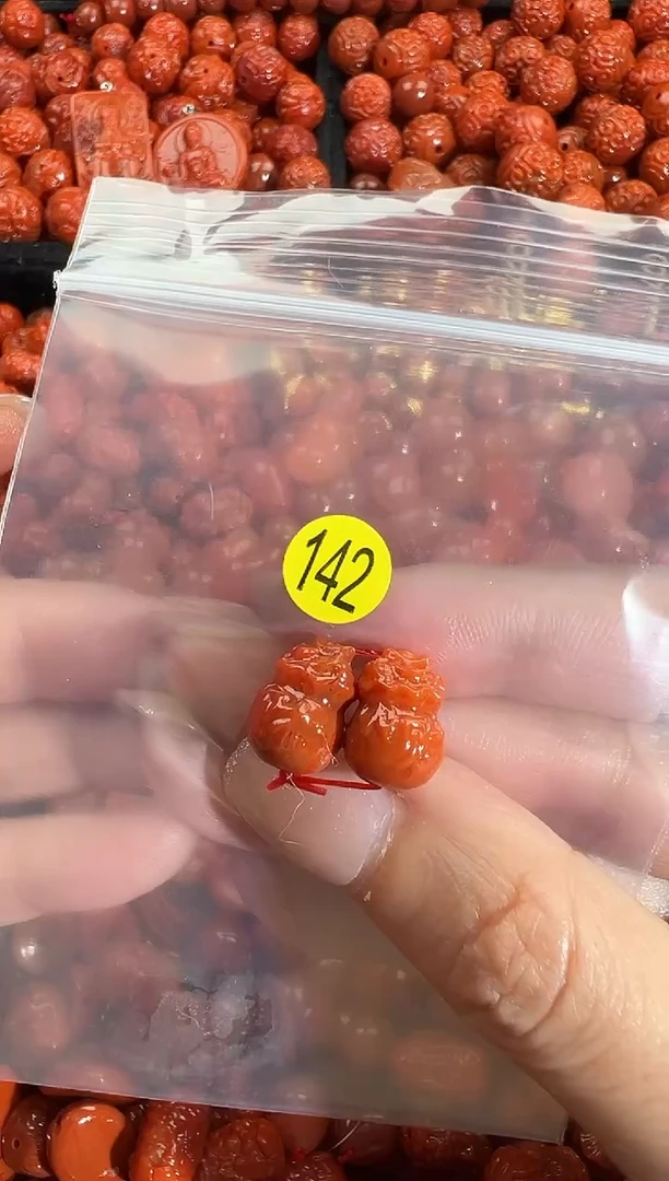 颈饰未镶嵌南红玛瑙1