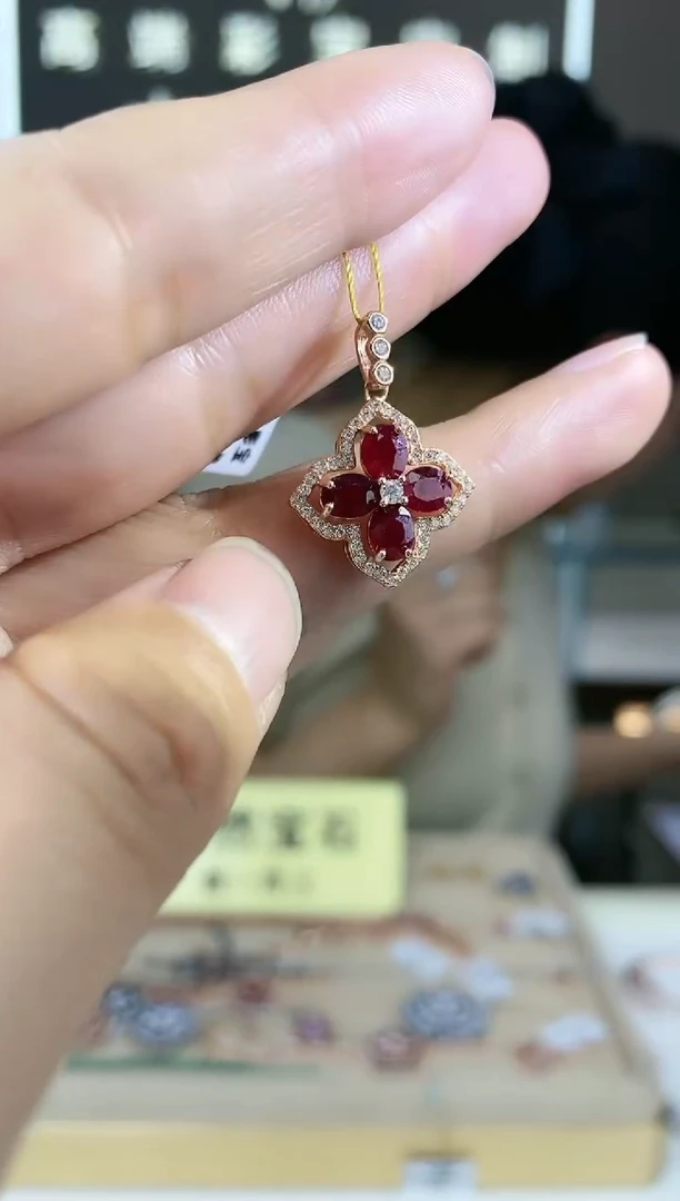 【闪购商品】红宝石颈饰银S925镶嵌颈饰