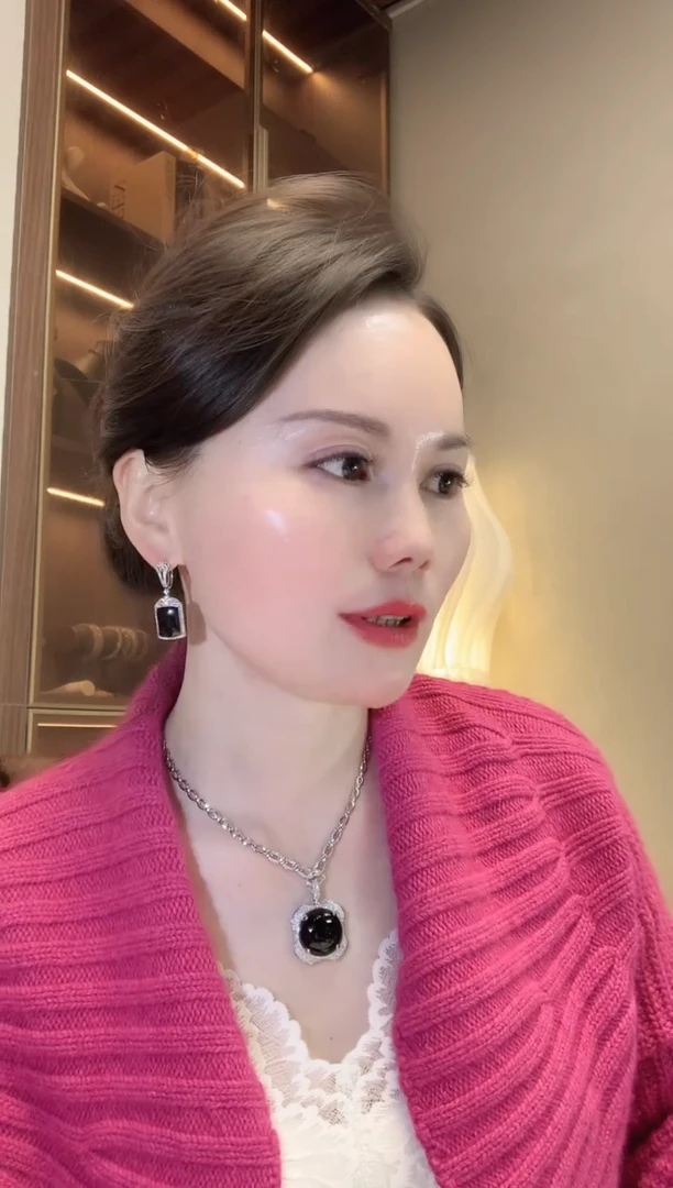 【闪购商品】翡翠耳饰18K金镶嵌D74 翡翠