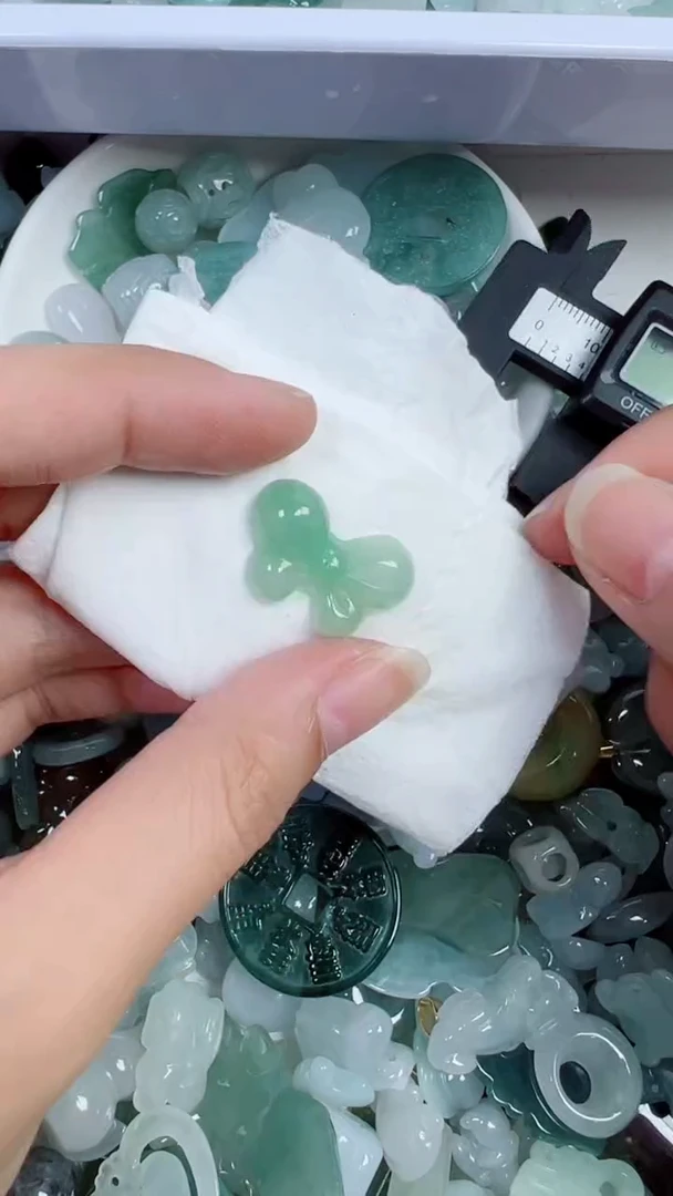 散珠翡翠735号链接，A货翡翠