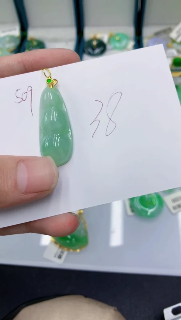 颈饰未镶嵌翡翠111111