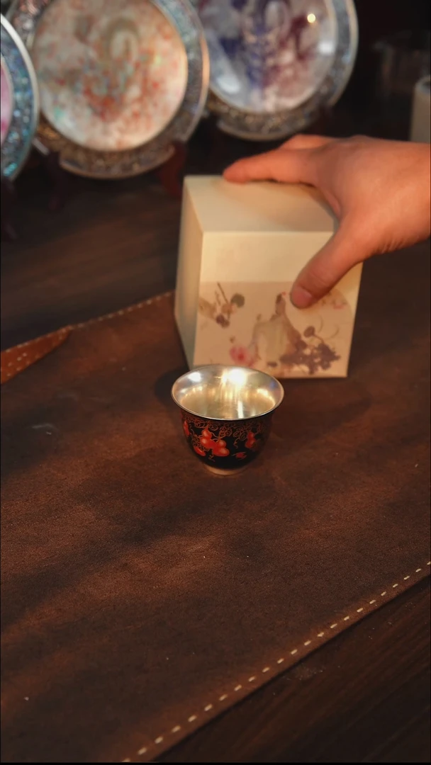 瓷鎏银福禄万代铃铛杯