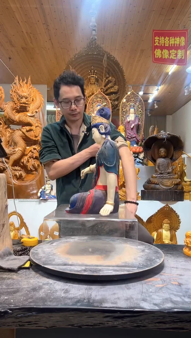 香樟木木雕款l*f自在水月观音