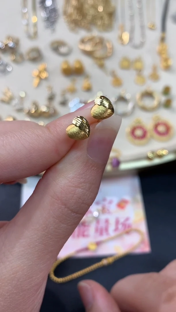 【闪购商品】18K金耳饰Q179多样性发一件|298
