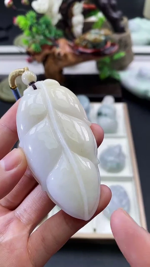 颈饰未镶嵌翡翠天然缅甸A货翡翠