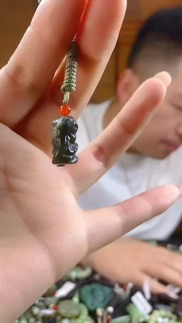 和田玉未镶嵌颈饰多样性发货，拍一发一