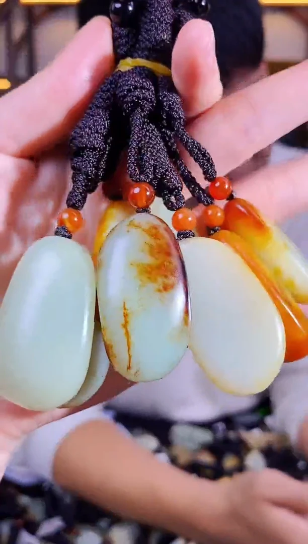 【闪购商品】和田玉颈饰未镶嵌1多样性发货拍一单发一个