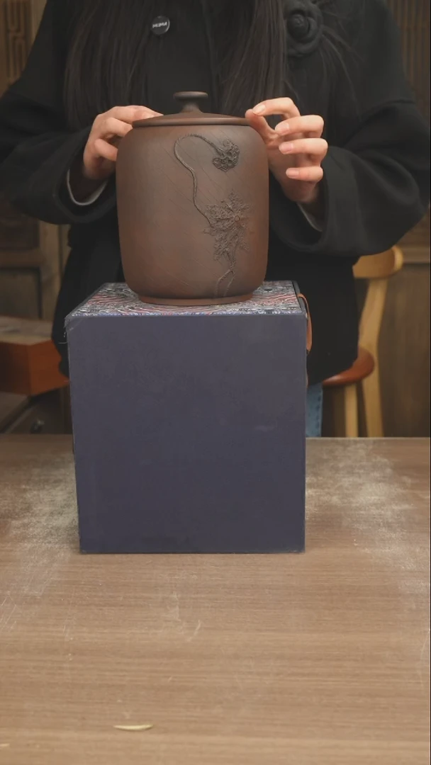 云南建水紫陶茶缸