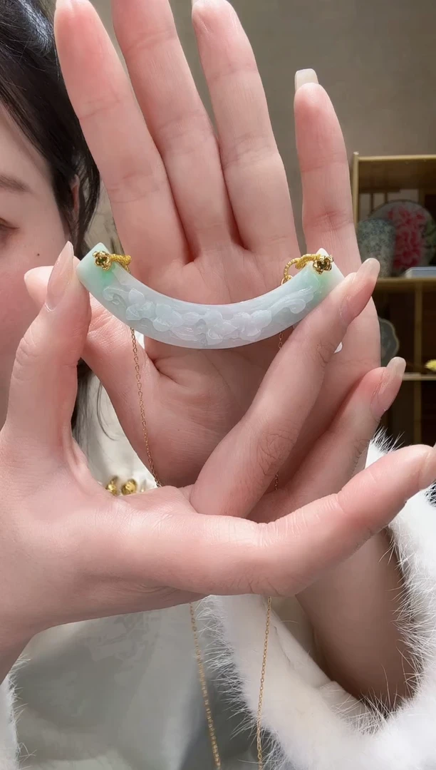 【闪购商品】翡翠颈饰未镶嵌吊坠