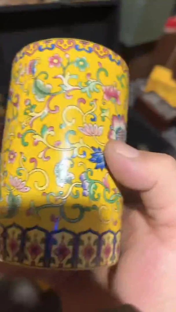 木闪电购链接精品摆件笔筒