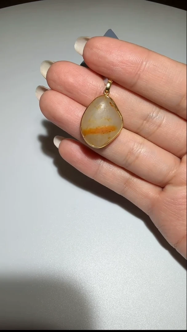 颈饰18K金镶嵌和田玉005-随形吊坠-1129