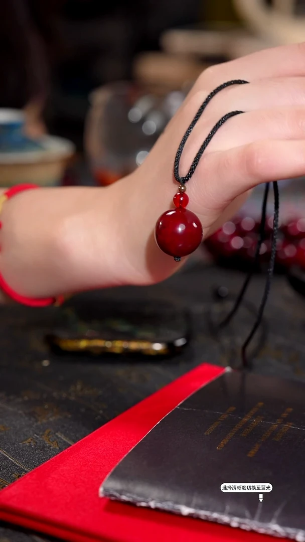 非遗漆器大漆赤宝砂项链卡1.8