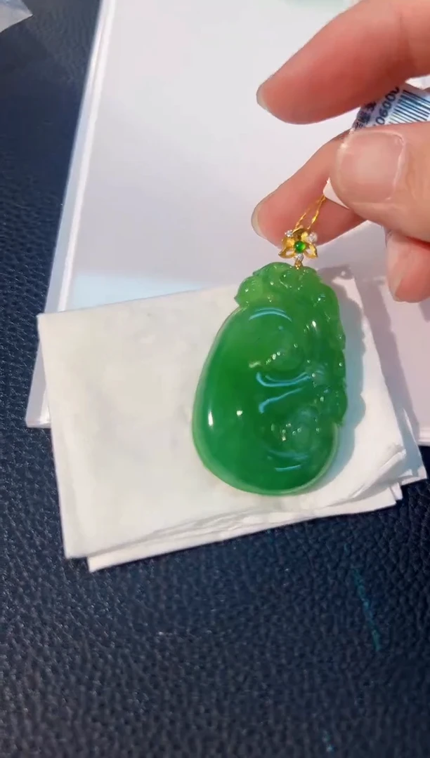 颈饰18K金镶嵌翡翠 缅料A货/支持复检/一件