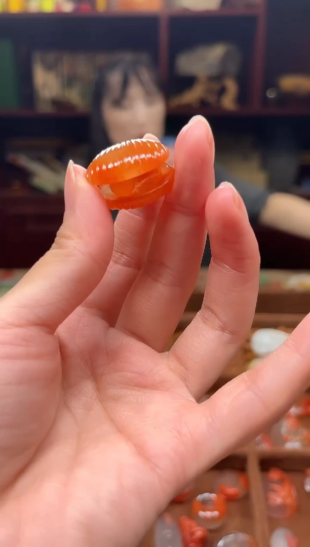 颈饰未镶嵌南红玛瑙吊坠