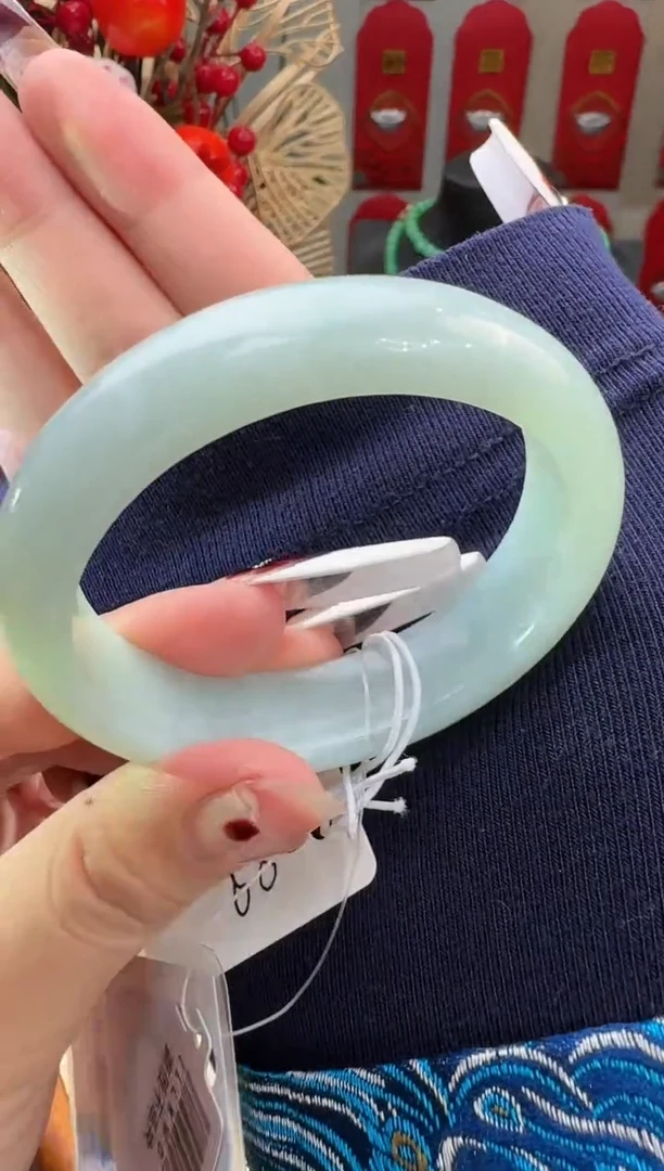 【闪购商品】翡翠手镯未镶嵌手镯
