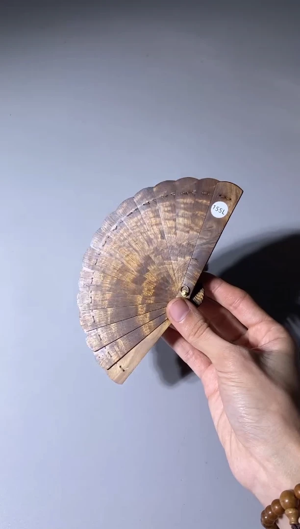 【闪购商品】金丝楠木雕155号10cm金丝楠迷你扇