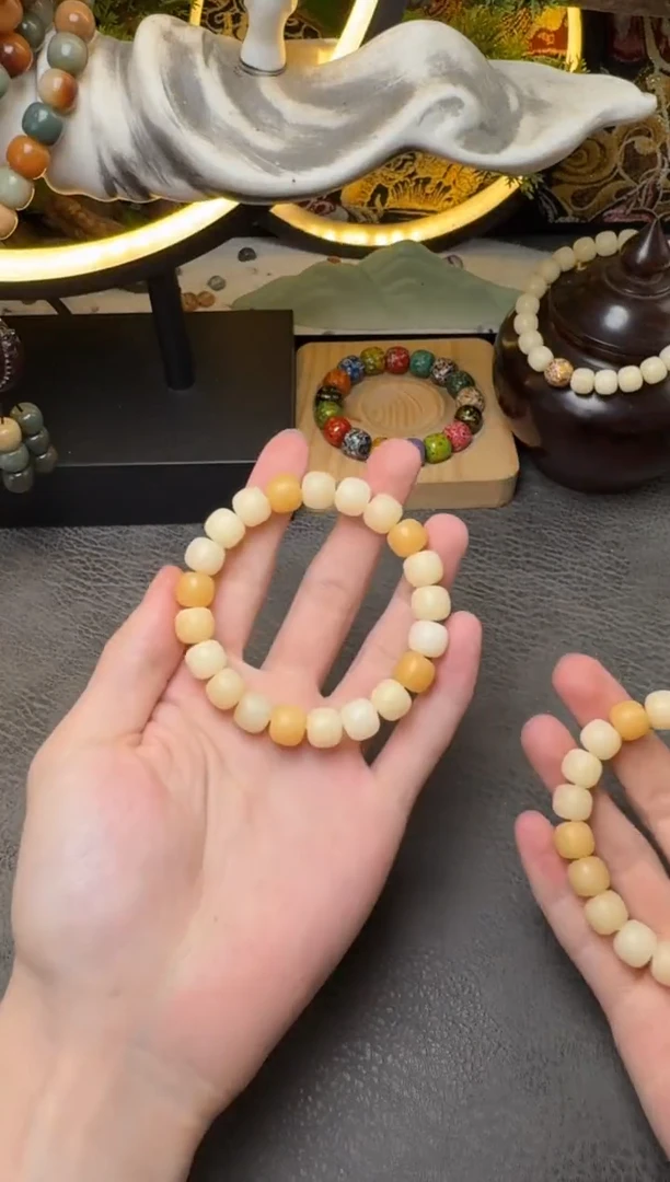 菩提根/象牙果手串A964 干磨奶昔色浅色系桶珠