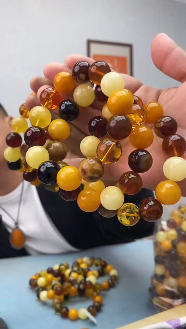 琥珀未镶嵌珠宝奇石假一罚十，多宝多样性发一件029