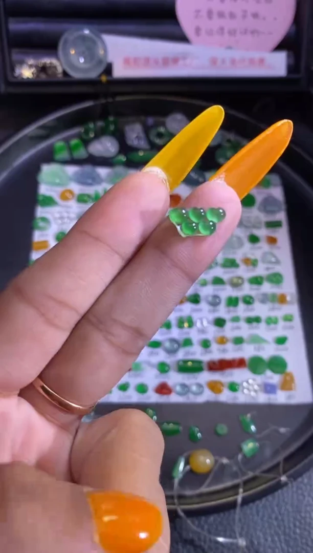 未镶嵌挂件翡翠爱心