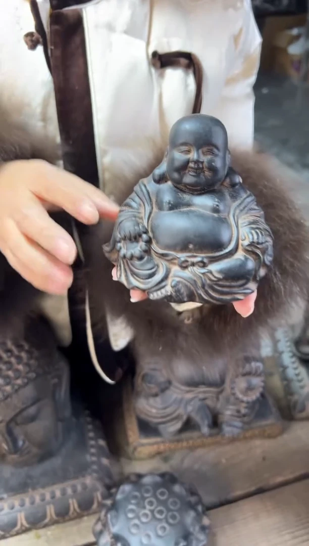 陶土【火山泥】未来佛