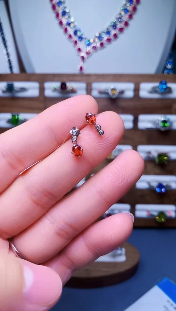 【闪购商品】彩色蓝宝石耳饰银S925镶嵌28-2