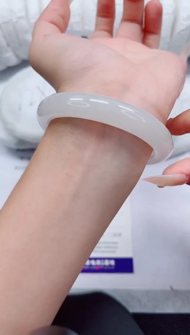 石英质玉手镯未镶嵌250-56/57