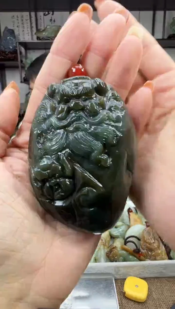未镶嵌和田玉把件1