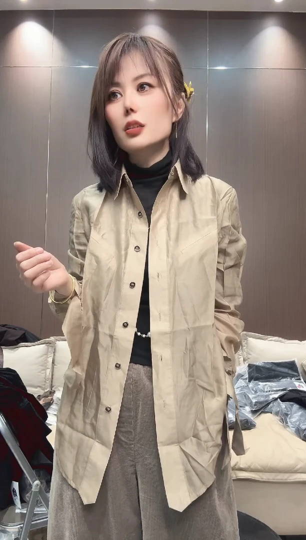 金色衬衫M码大漂亮