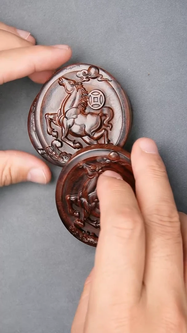 吊坠黄花梨/降香黄檀生肖马吊坠多样性发一