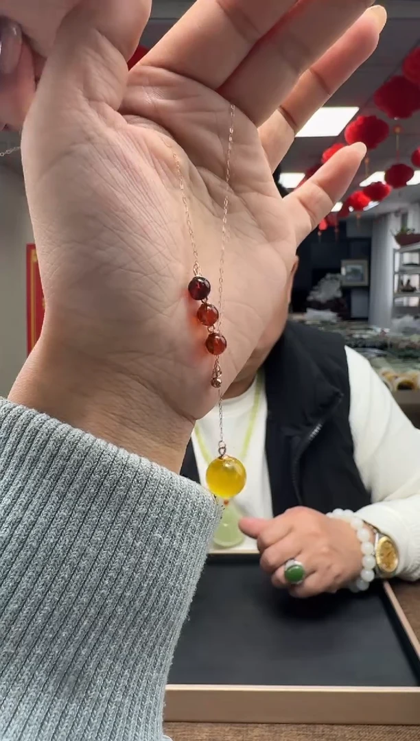 蜜蜡颈饰未镶嵌拍一发一，多样性发货