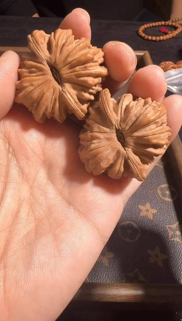 把件核桃44尺肚44尺四座楼