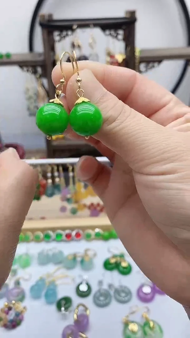 14K金镶嵌翡翠耳饰35翡翠