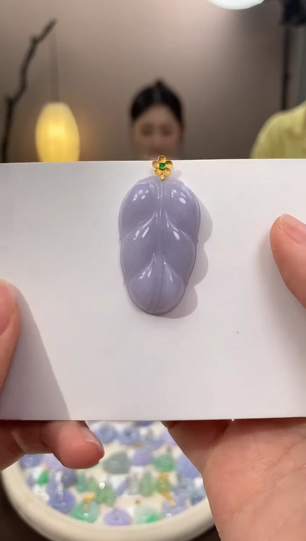 翡翠18K金镶嵌颈饰天然缅甸a货翡翠