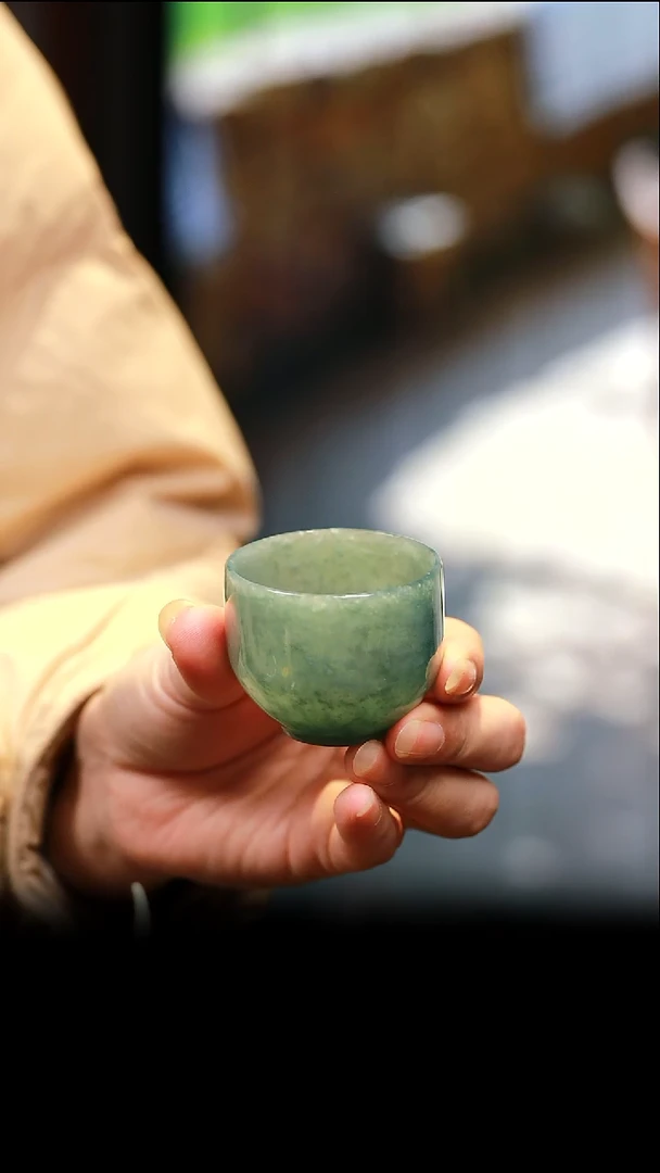 未镶嵌摆件翡翠杯子