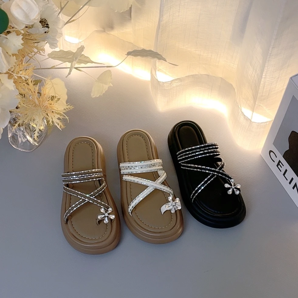 2025夏季新款花朵水钻款bulingbuling仙女风套趾外穿女凉拖鞋