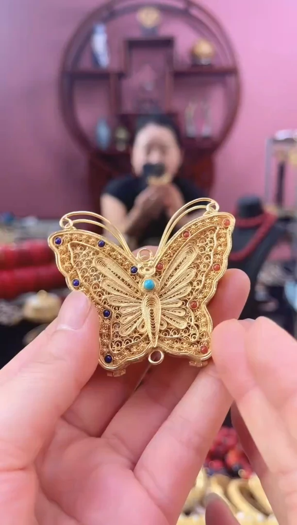 非遗 花丝镶嵌蝴蝶香囊吊坠