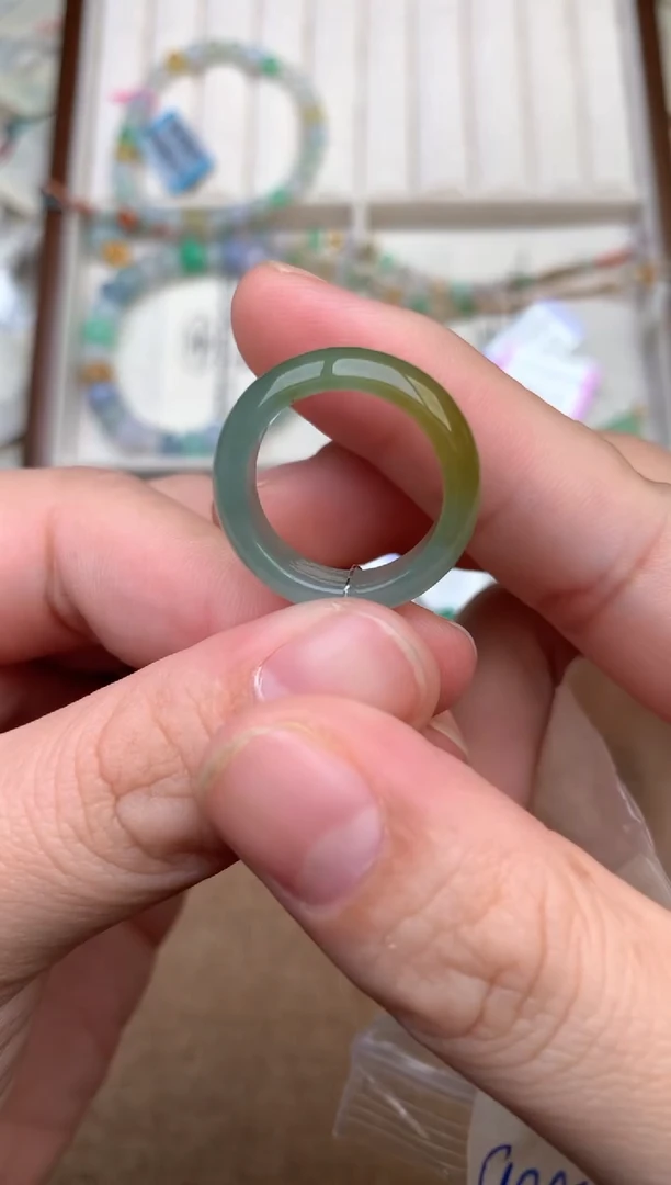 未镶嵌挂件翡翠一13圈