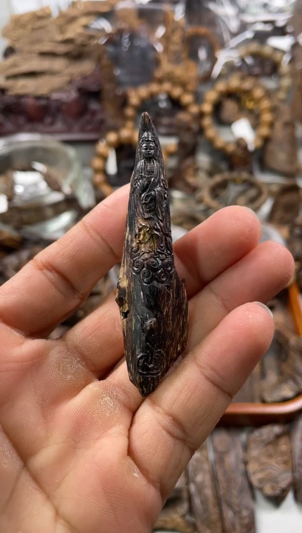 沉香沉香碎屑 达拉干  沉香4.8克沉水