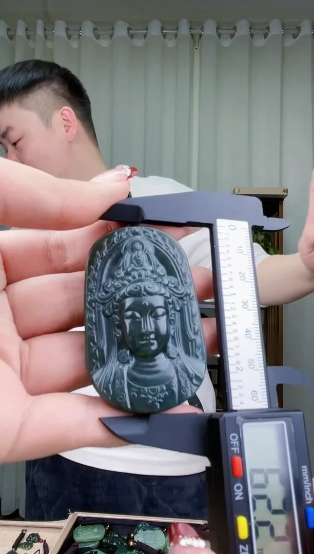 【闪购商品】和田玉挂件未镶嵌拍一发一，多样性发货