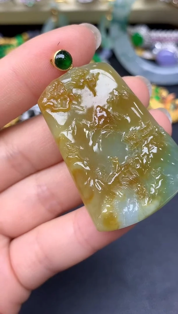 颈饰18K金镶嵌翡翠125-雪姐翡翠天天见