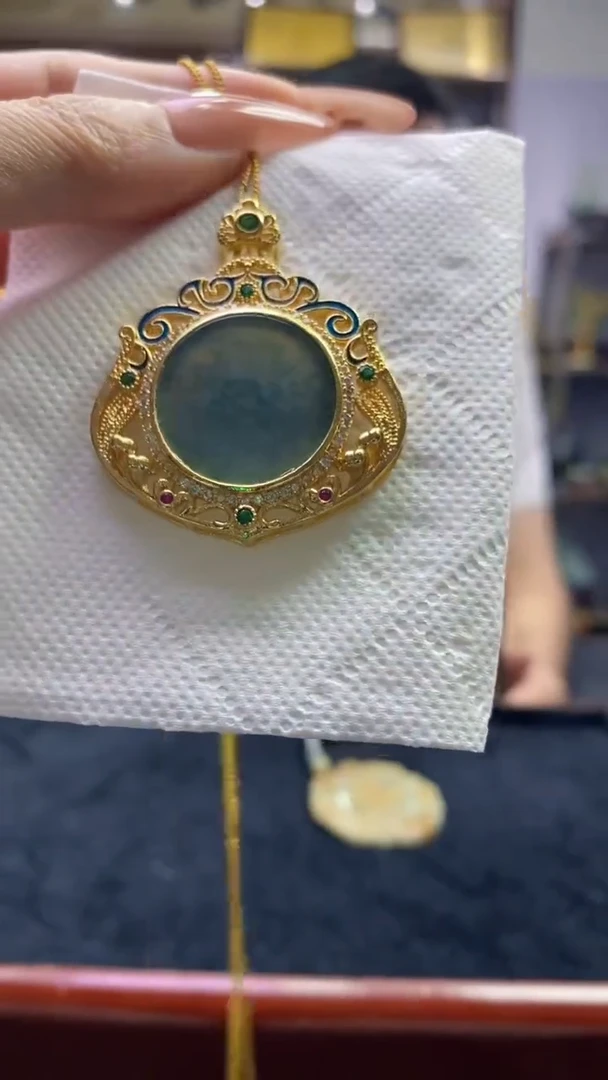 翡翠未镶嵌颈饰翡翠118